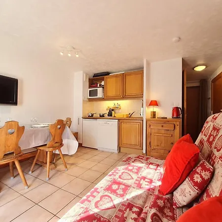 Only 200 M From Slopes Apartment